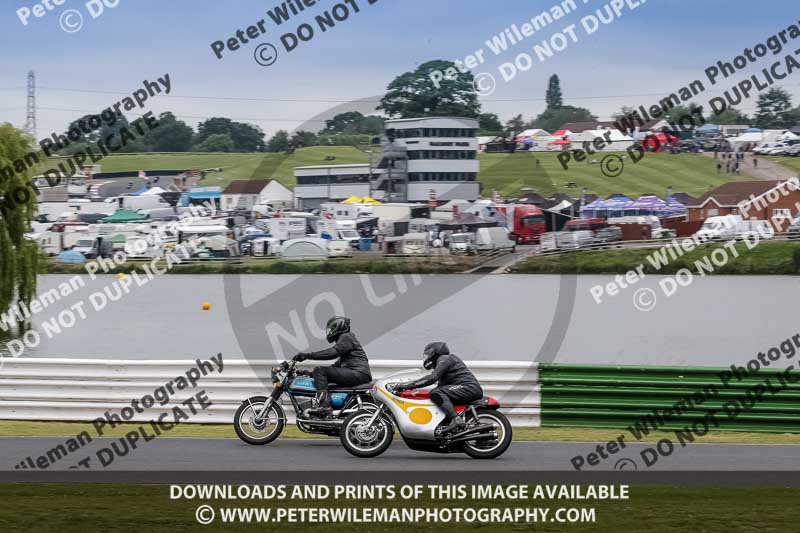 Vintage motorcycle club;eventdigitalimages;mallory park;mallory park trackday photographs;no limits trackdays;peter wileman photography;trackday digital images;trackday photos;vmcc festival 1000 bikes photographs